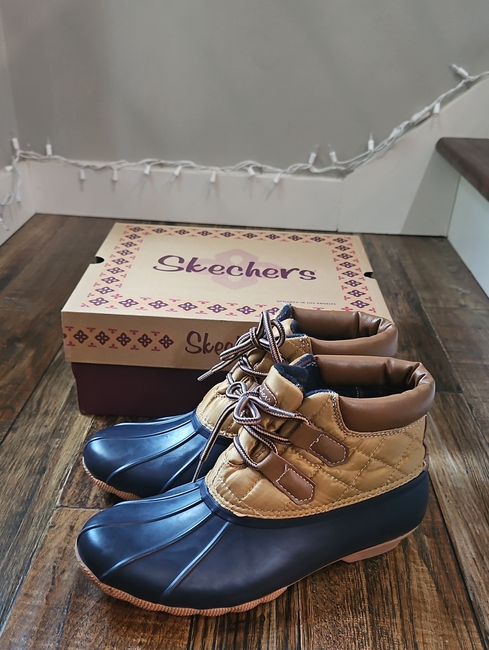 Skechers Navy and Tan Womens Duck Boots -Waterproof Rain Boots All Weather Boots